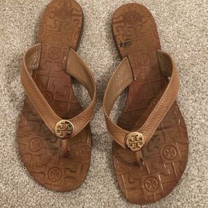 Tory Burch Thora size 9